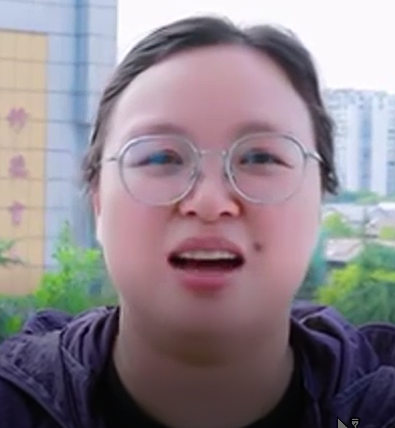张莉